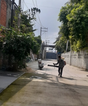 Phun thuốc diệt muỗi Long An