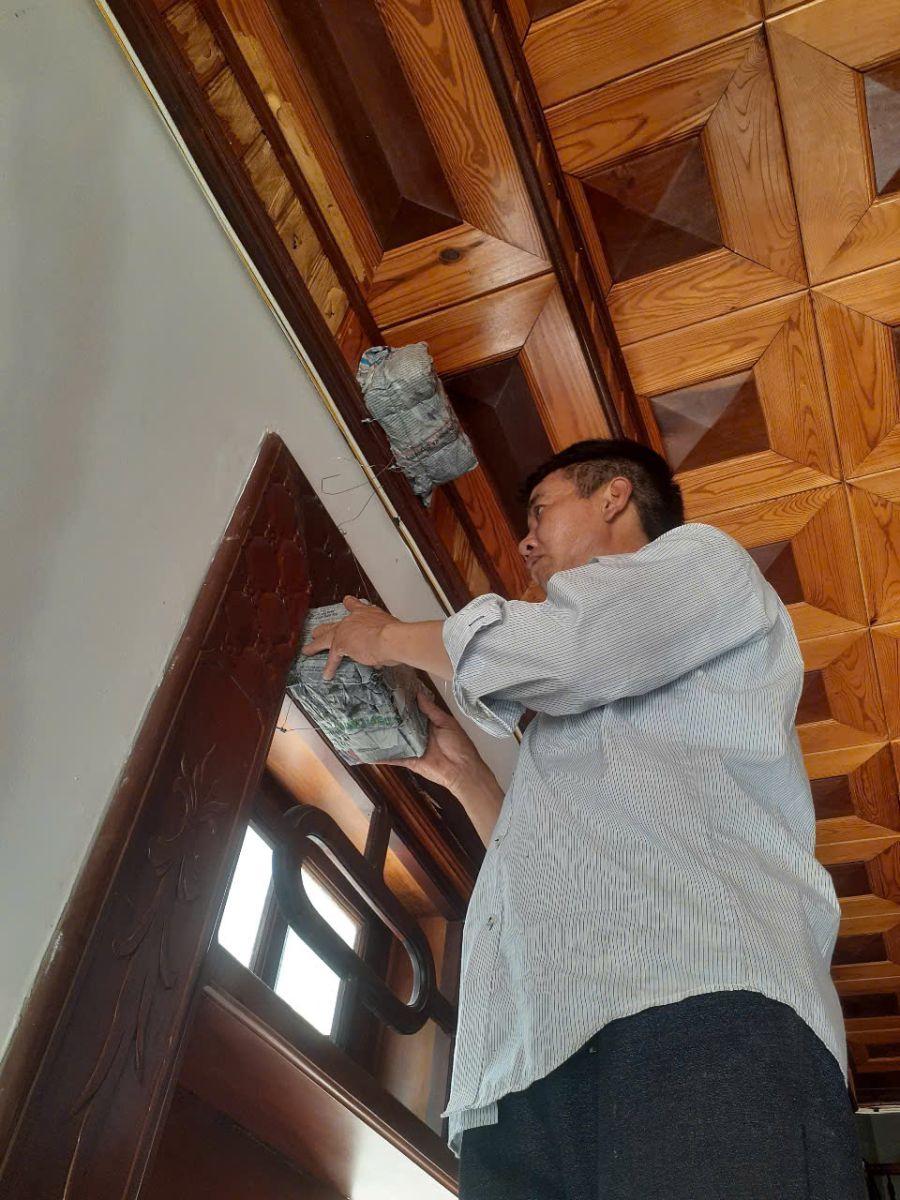 Sử dụng dịch vụ diệt mối tại nhà Tân Bình uy tín là giải pháp cấp thiết để bảo vệ ngôi nhà và sức khỏe gia đình bạn.